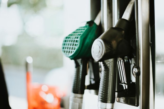 Here's how to save up to R17,000 a year on petrol