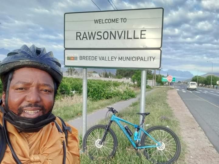 FEEL GOOD | Activist cycles from Joburg to Cape Town to raise funds for girl  fighting cancer | News24