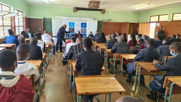 Pupils at the Kutlwanong centre for maths, science and technlogy in Mdantsane. 